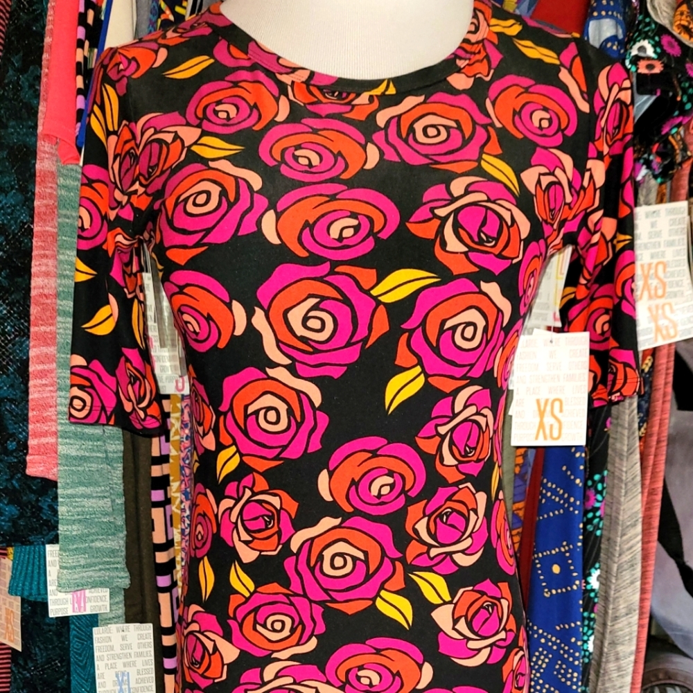 Julia by LuLaRoe